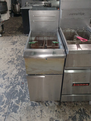 USED Rocket Cooking - RC45S NAT - 45lb Natural Gas Fryer - Maltese & Co