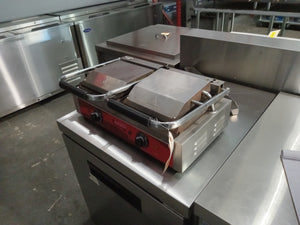 Avantco- P84 - Double Commercial Panini Grill w/ Grooved Plates - Maltese & Co