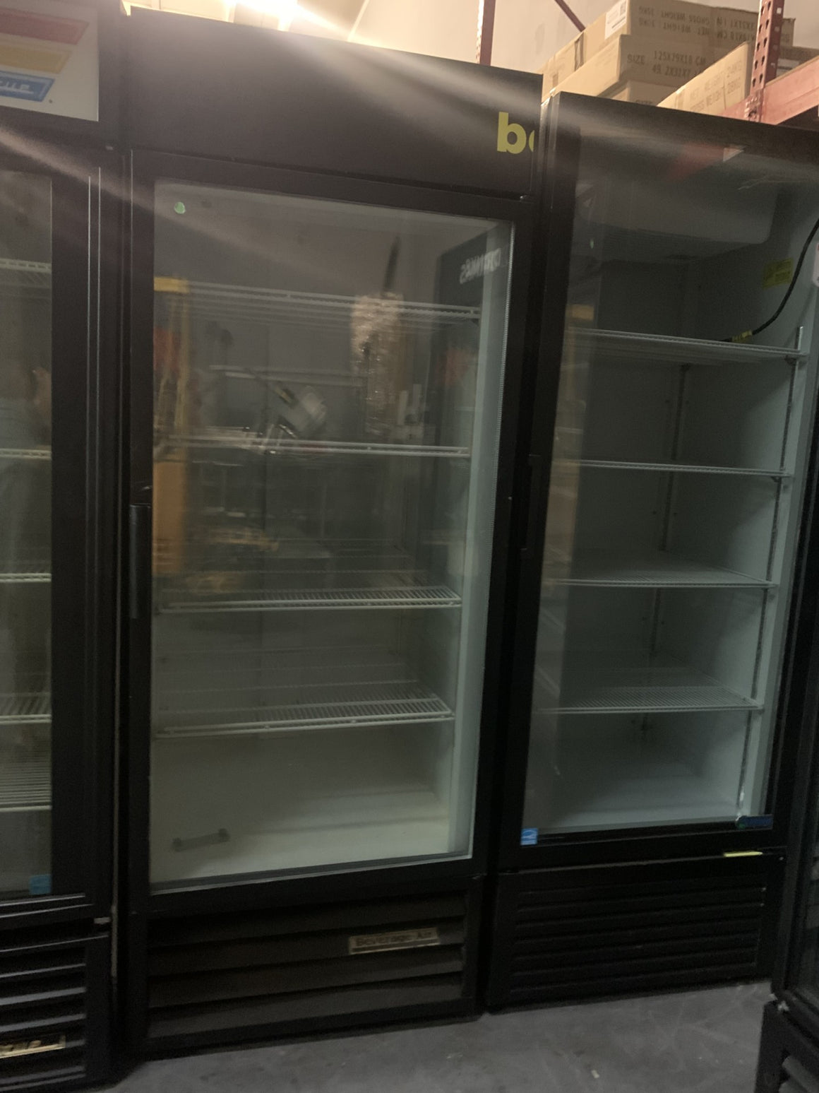 BEVERAGE AIR SWING DOOR FRIDGE/FREEZER MT27