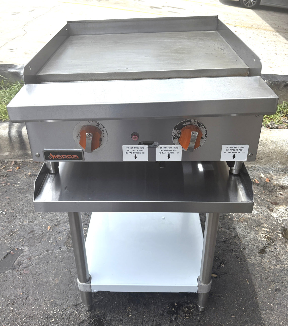 Sierra 24" Countertop Thermostatic Griddle (Pre-Owned)