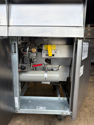 Frymaster MJ350 Gas Fryer - (3) 50 lb Vats, Floor Model, Natural Gas (Pre-Owned))