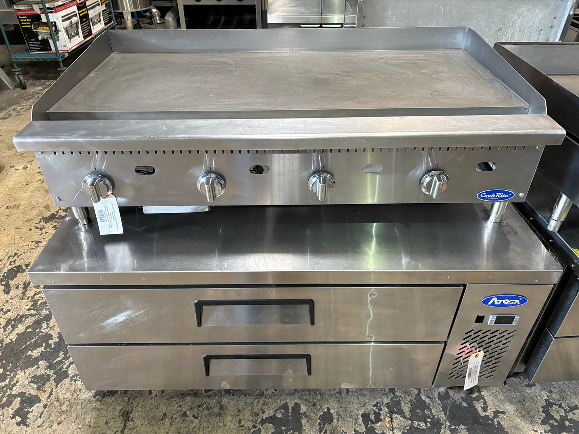 Atosa ATTG-48 CookRite 48" Countertop Heavy Duty Thermostatic Gas Griddle(Pre-Owned)