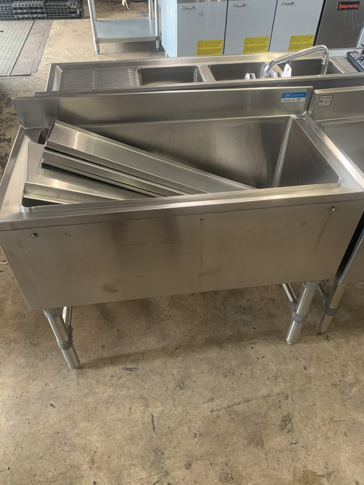 USED BK UNDERBAR ICE BIN BKIB-3612-18S