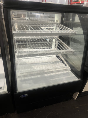 FEDERAL SGD3148 DISPLAY CASE NON REFRIGERATOR (USED)