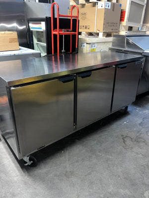 BEVERAGE AIR WTR72AHC WORKTOP REFRIGERATOR (USED)