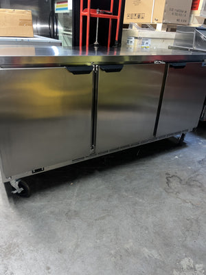 BEVERAGE AIR WTR72AHC WORKTOP REFRIGERATOR (USED)