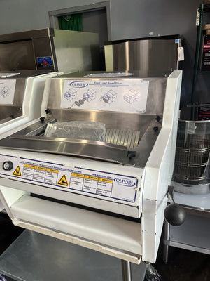 OLIVER  732-N BREAD SLICER COUNTERTOP  (USED)