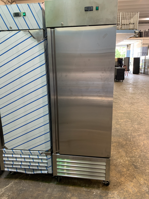SG Merchandising Solutions Single Solid Door Cooler, Stainless Steel - Maltese & Co New and Used  restaurant Equipment 