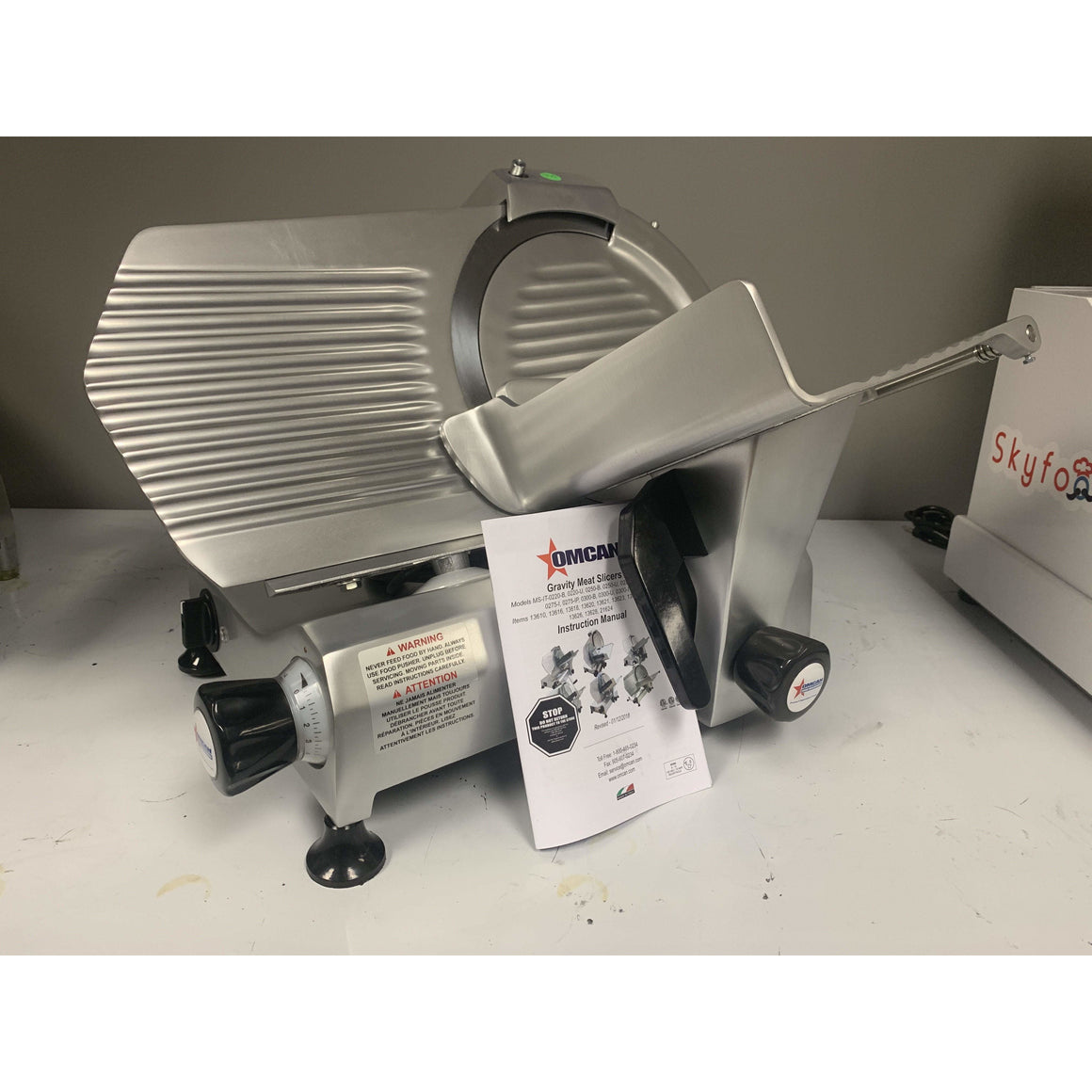 NEW MEAT/CHEESE DELI SLICER - Maltese & Co New and Used  restaurant Equipment 